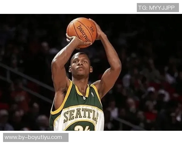 哈登三分球超越雷阿伦升至历史第二仅次于库里