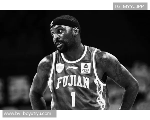 41岁美国门将古赞宣布赛季结束后正式退役的消息引发关注